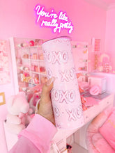 Load image into Gallery viewer, Xoxo valentines balloon tumbler
